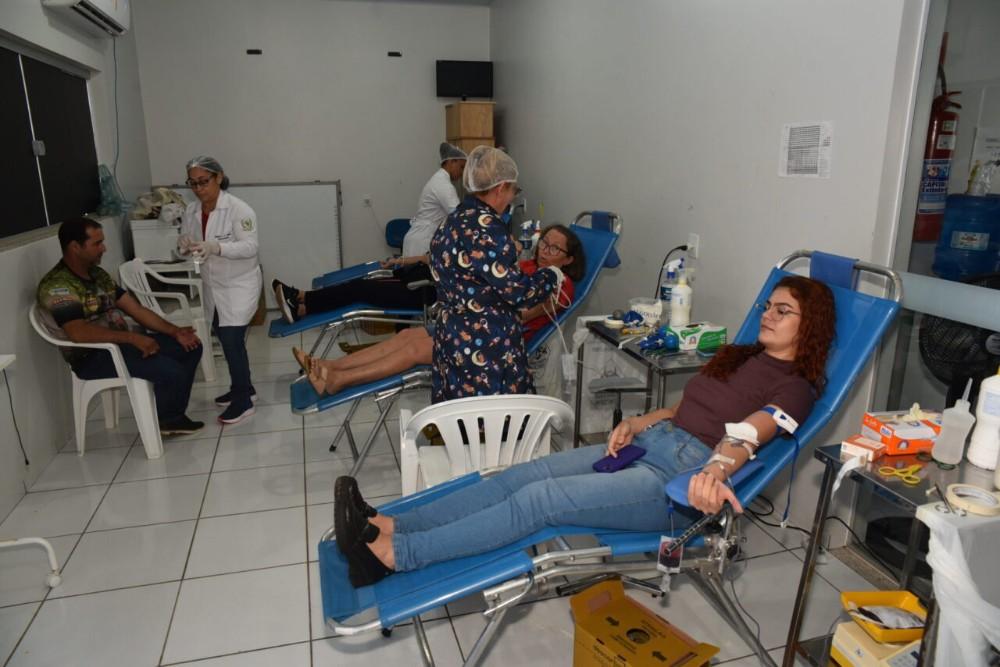Campanhas de doação de sangue reúnem mais de 250 voluntários em Porto Velho e Alvorada do Oeste