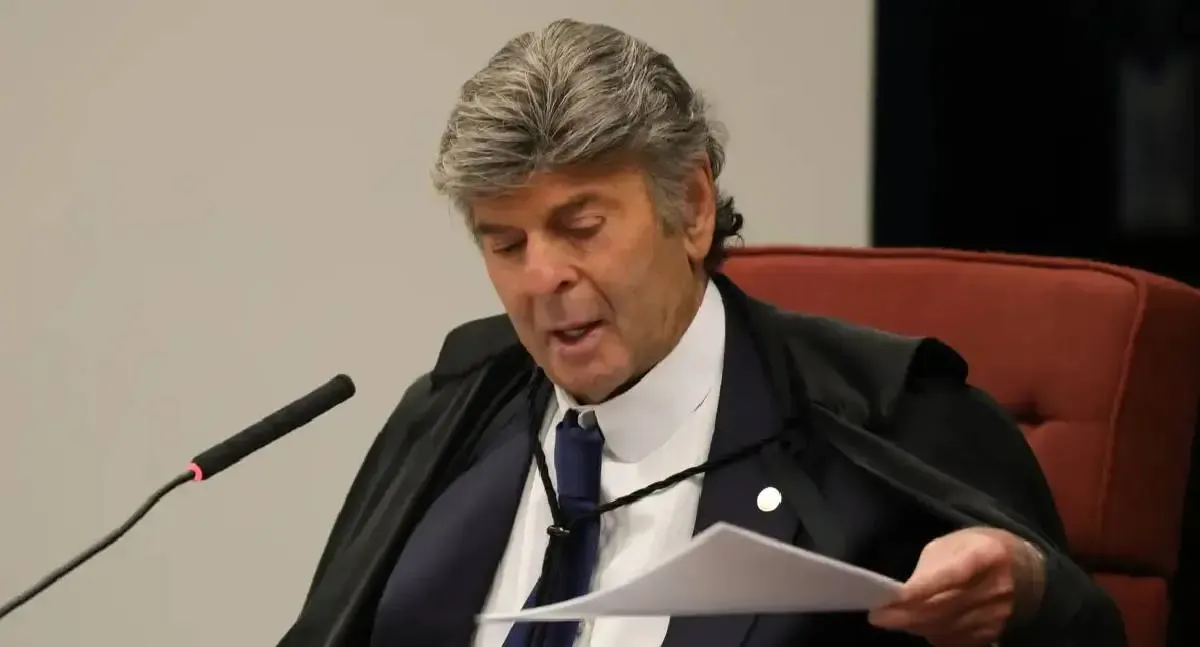 Fux pede vista e suspende julgamento de recurso de Moro no STF