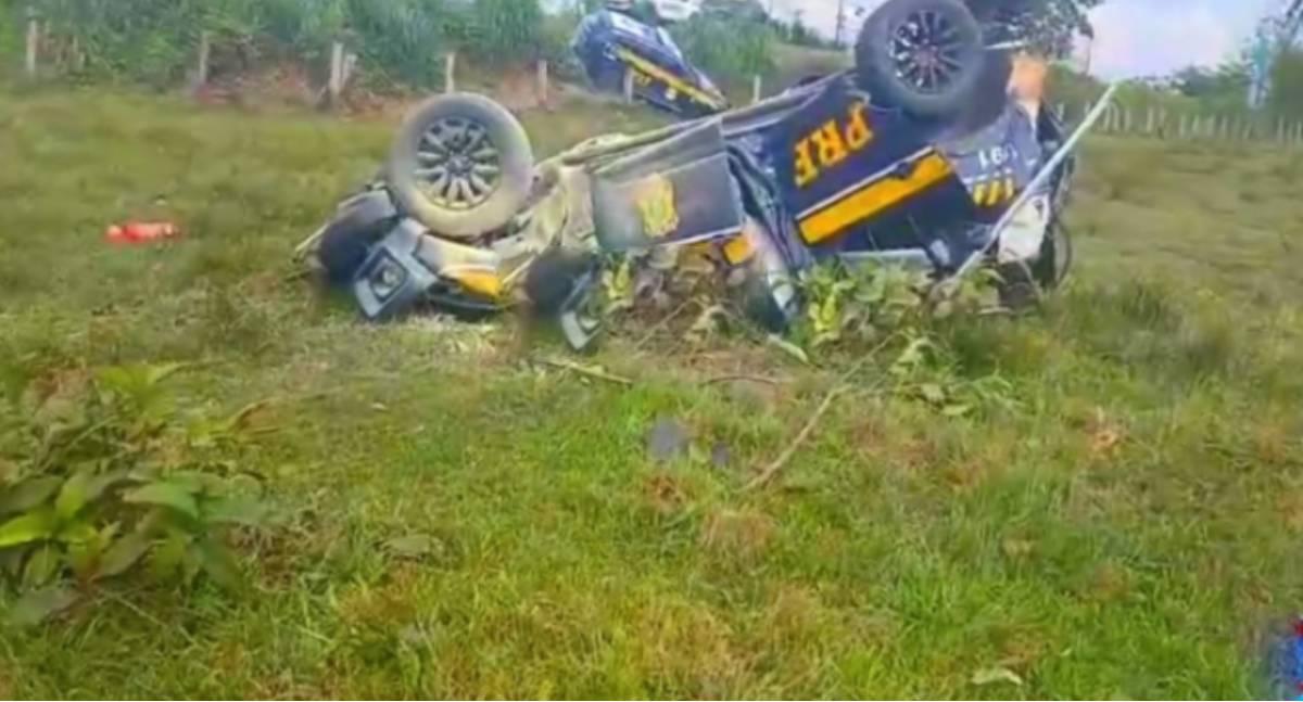 Grave acidente entre viaturas da PRF deixa policiais feridos na BR-364