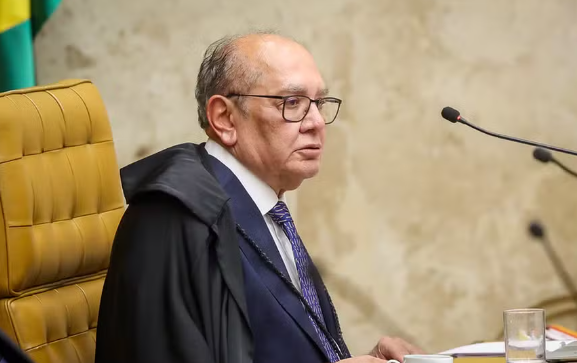 Gilmar determina que apenas PGR pode pedir impeachment de ministros do STF