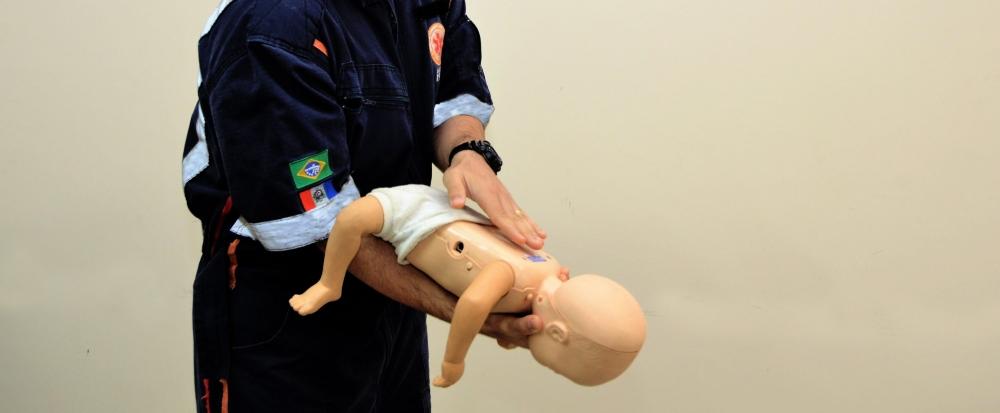 Rondônia pode ganhar programa obrigatório de capacitação em primeiros socorros para pais e responsáveis