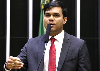 Agora no PT, Expedito Netto vira protagonista político em Rondônia após histórica votação no impeachment de Dilma