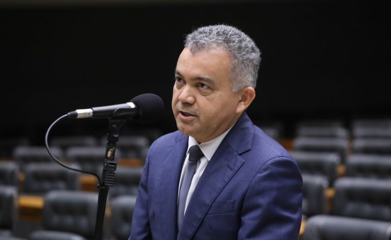 Comissão aprova subsídio para acesso à internet de famílias na Amazônia