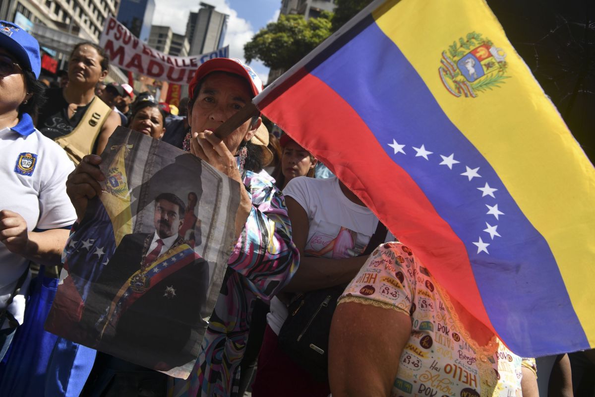 EUA planejam estabelecer base da CIA na Venezuela pós-Maduro, dizem fontes