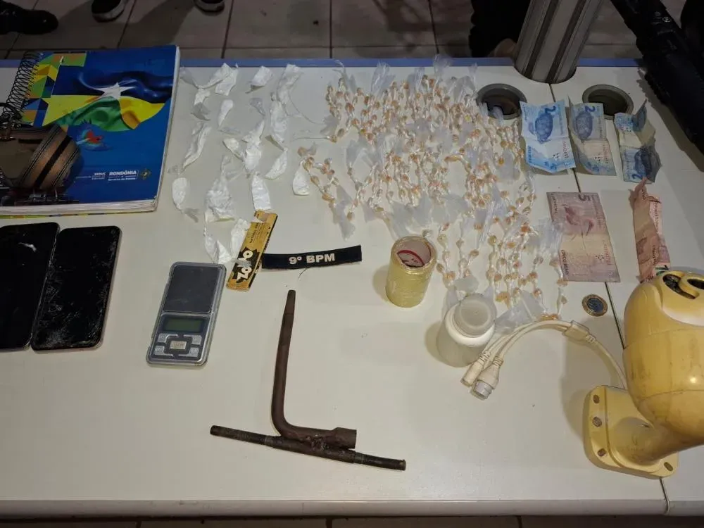 PM desarticula ponto de tráfico e apreende menores em área dominada por facção