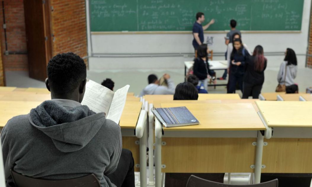 PT vai ao STF contra lei que proíbe cotas raciais em Santa Catarina