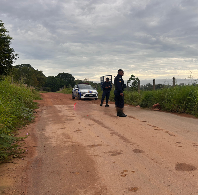 URGENTE: Homem é encontrado morto com sinais de espancamento em ramal.