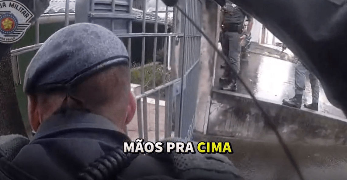 Vídeo: homem faz ex-sogra de refém e mulher é resgatada pela polícia em SP