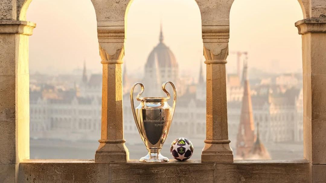 Adidas apresenta bola oficial da final da Champions League de 2026; veja