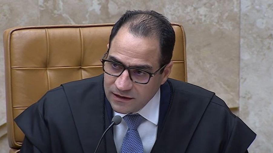 Ao lado de Alcolumbre, OAB elogia Messias e defende indicado de Lula ao STF
