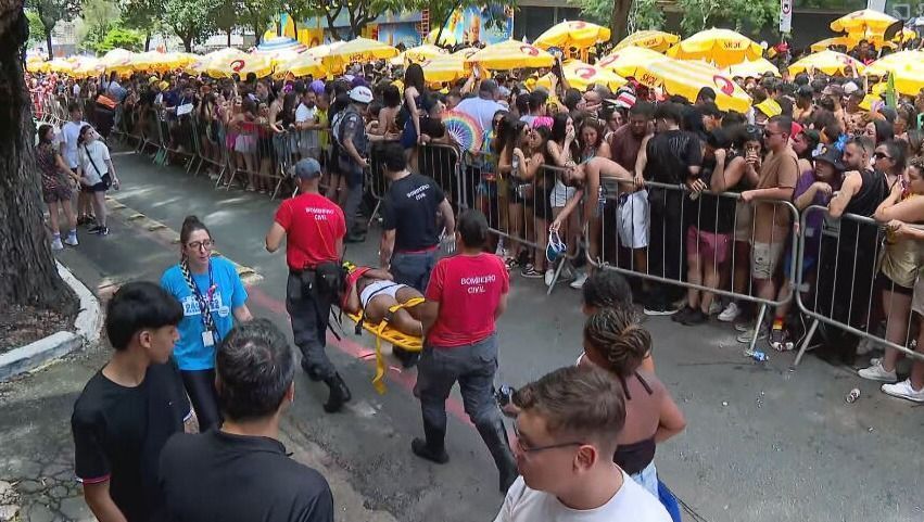 Após tumulto por superlotação, bloco com Calvin Harris em SP faz pausa