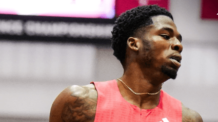 Atletismo: Khaleb McRae quebra recorde mundial indoor dos 400m após 21 anos