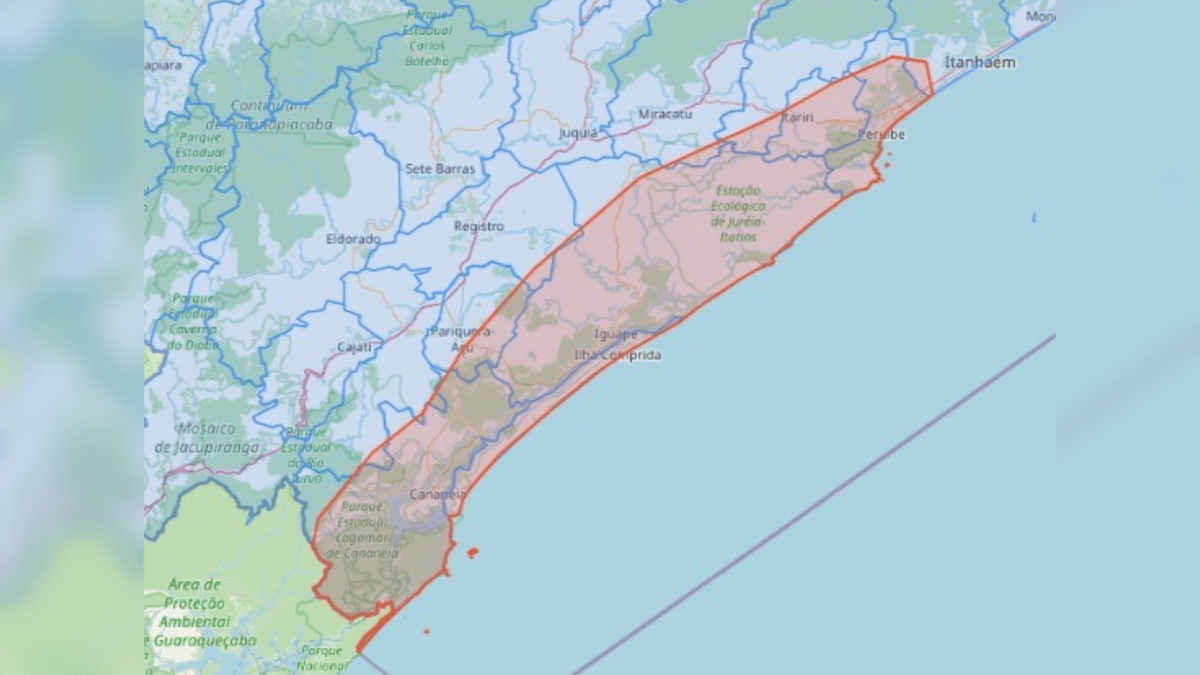 Defesa Civil emite alerta e interdita trecho da serra no litoral de SP