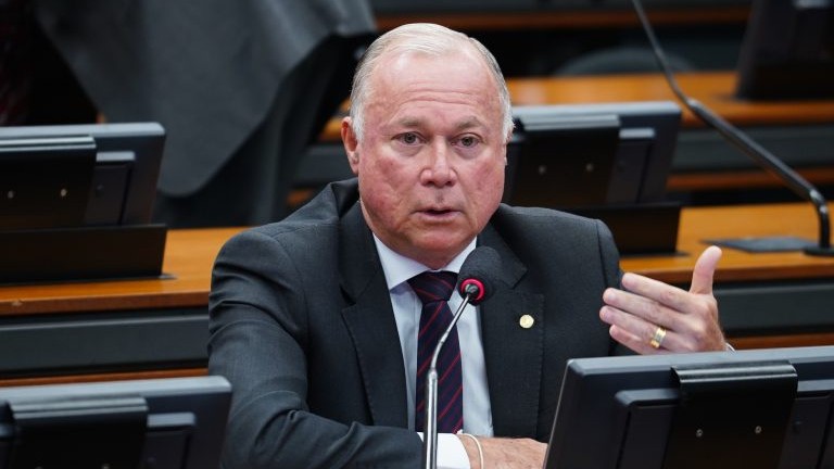 Deputado Paulo Azi deve ser o relator da PEC do fim da escala 6×1
