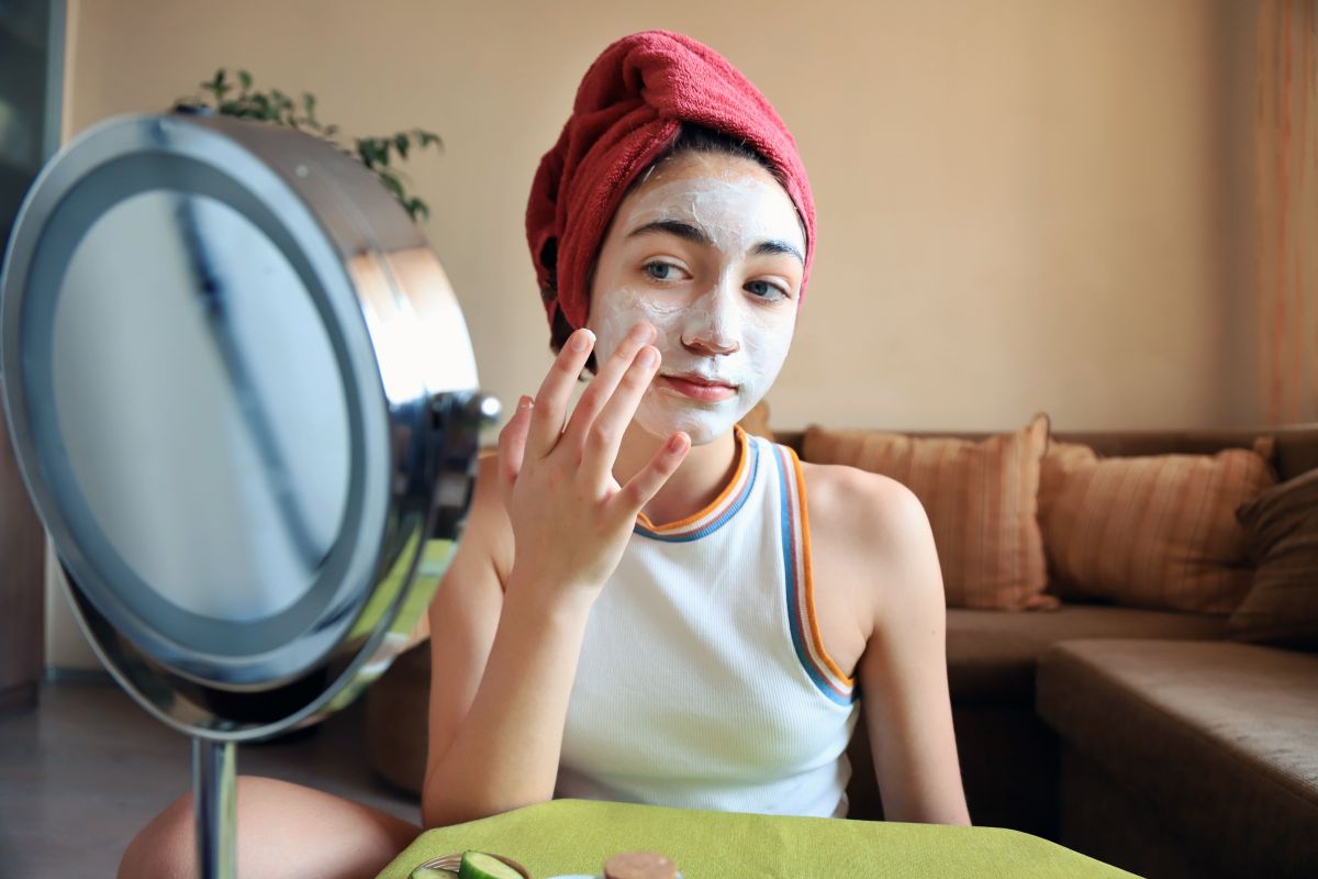 Geração Z tem comportamento minimalista no mercado de skincare; entenda