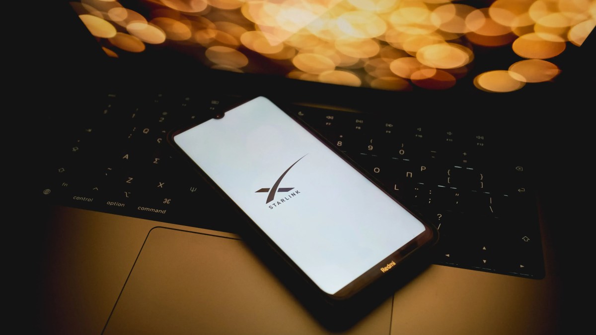 Jovem de 17 anos conecta 140 escolas no Amazonas à internet da Starlink