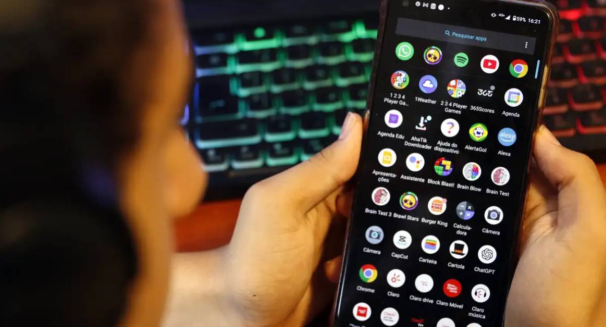 Portugal aprova limites para acesso de jovens a redes sociais