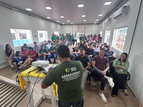 Prefeitura planeja ações com servidores para agricultura