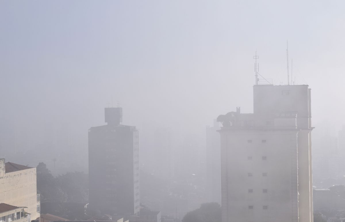 Quinta-feira (26) terá temporais pelo Brasil; risco de deslizamento no RJ