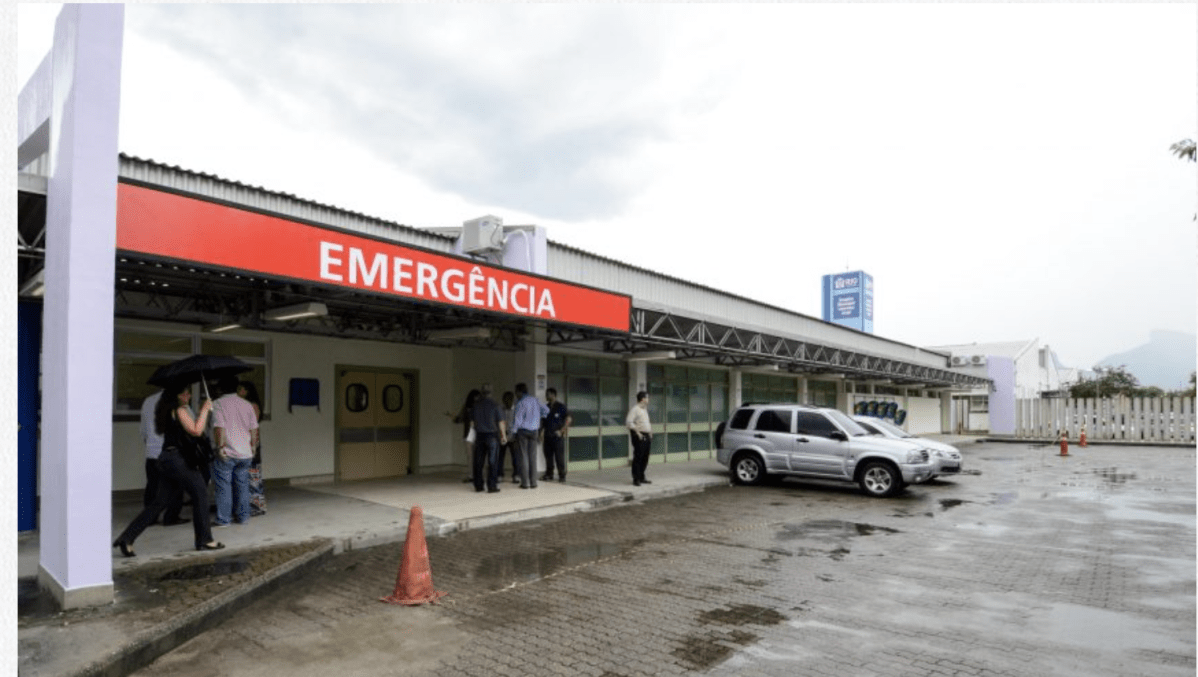 RJ: viúva de ex-pm executado é baleada dentro de esmalteria na zona oeste