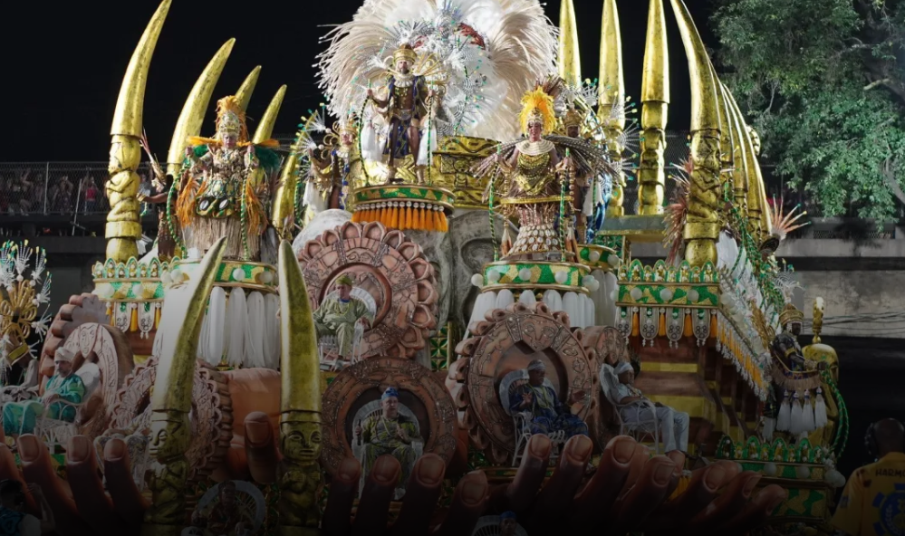 Último dia de desfiles na Marquês de Sapucaí: festa, estrelas e emoção no Carnaval do Rio de Janeiro