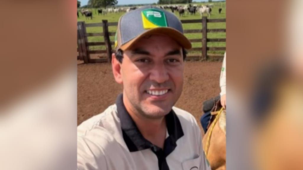 Um dia antes de matar filho, secretário postou família por IA: “Minha vida”