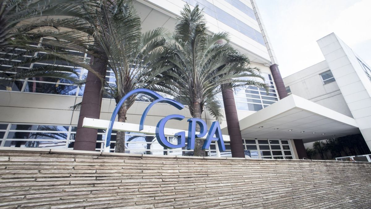 Ações do GPA desabam após pedido de recuperação judicial