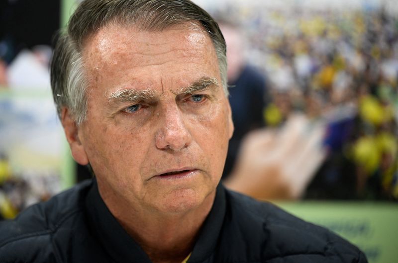 Bolsonaro tem 2º dia de melhora clínica, mas segue sem previsão de alta