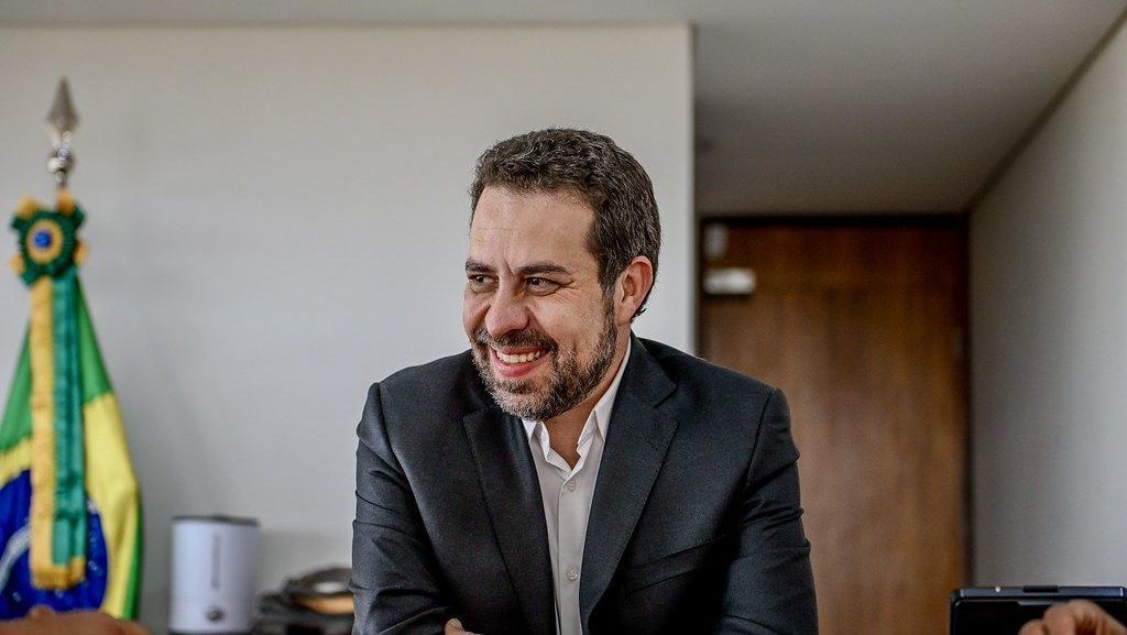 Boulos receberá caminhoneiros após acordo contra greve