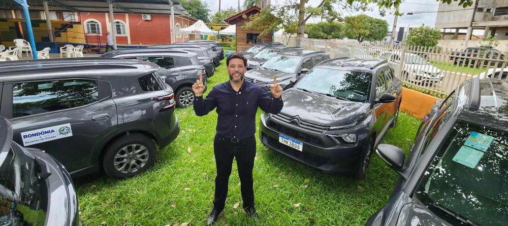 Delegado Camargo destaca a entrega de 38 veículos para APAEs de Rondônia