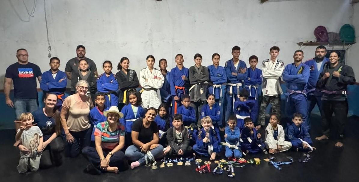 Dra. Taíssa visita projeto social de jiu-jítsu e destaca importância do esporte em Machadinho