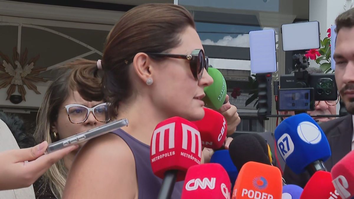 Eleições: Michelle diz que está de “licença” e que prioridade é Bolsonaro