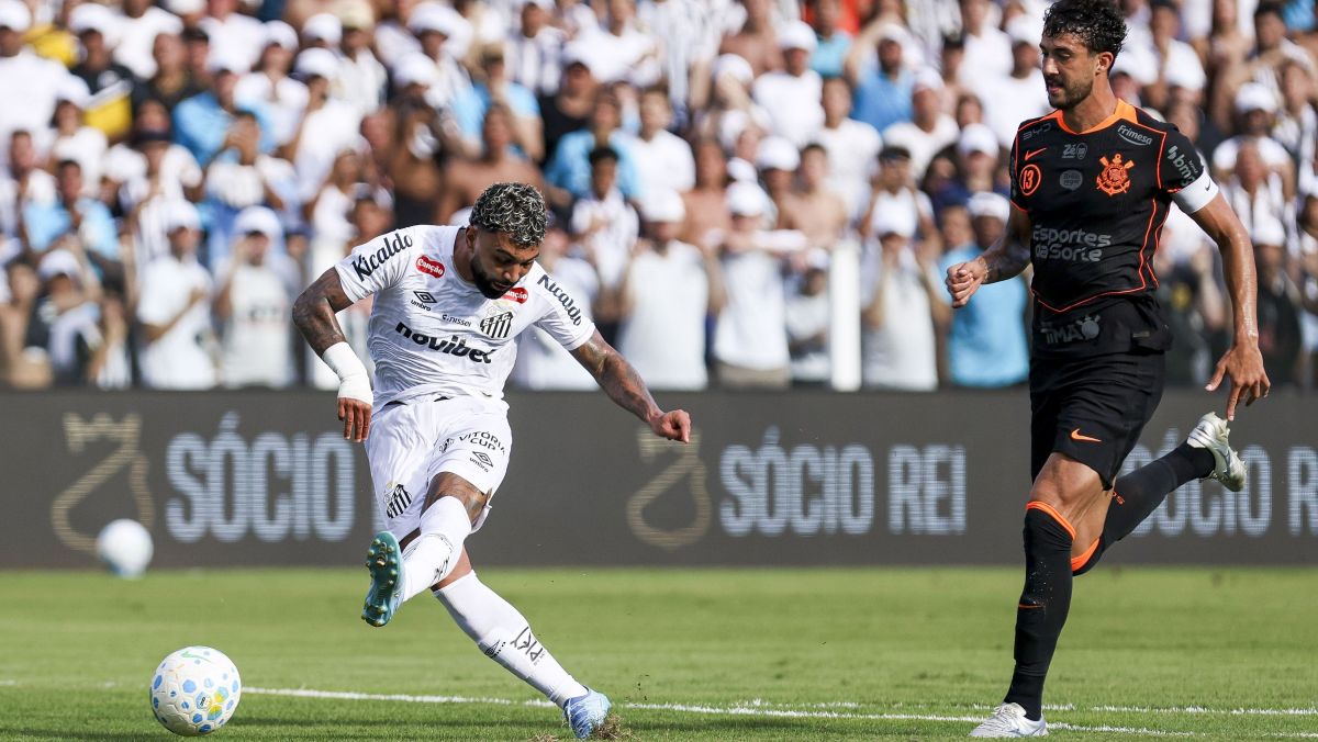 Gabigol, destaque do Santos, passa por cirurgia no púbis em Belo Horizonte