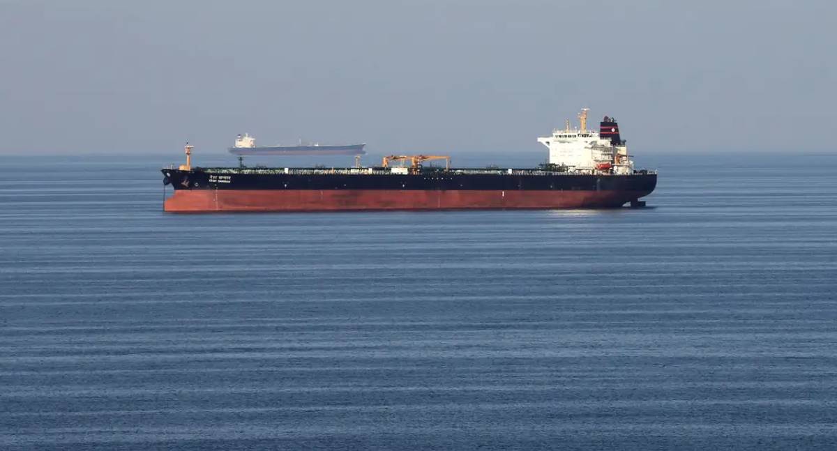 Irã autoriza trânsito de navios e#8220;não hostise#8221; pelo Estreito de Ormuz