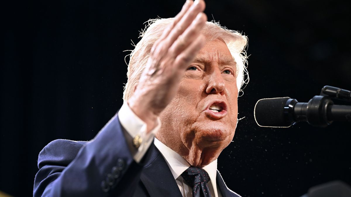 Irã deve levar negociações de paz a sério, diz Trump