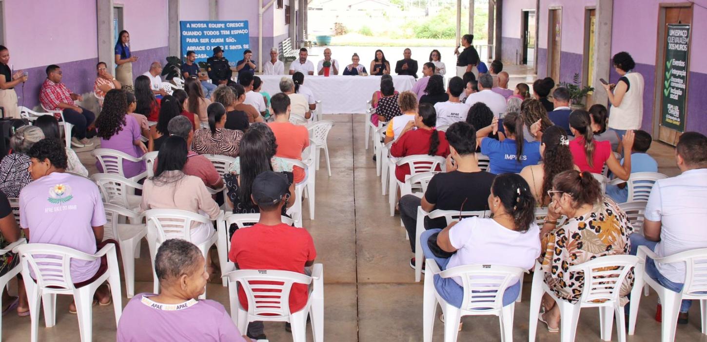 Ismael Crispin entrega terceira ação para APAEs e reforça compromisso com a inclusão de Vale do Anari