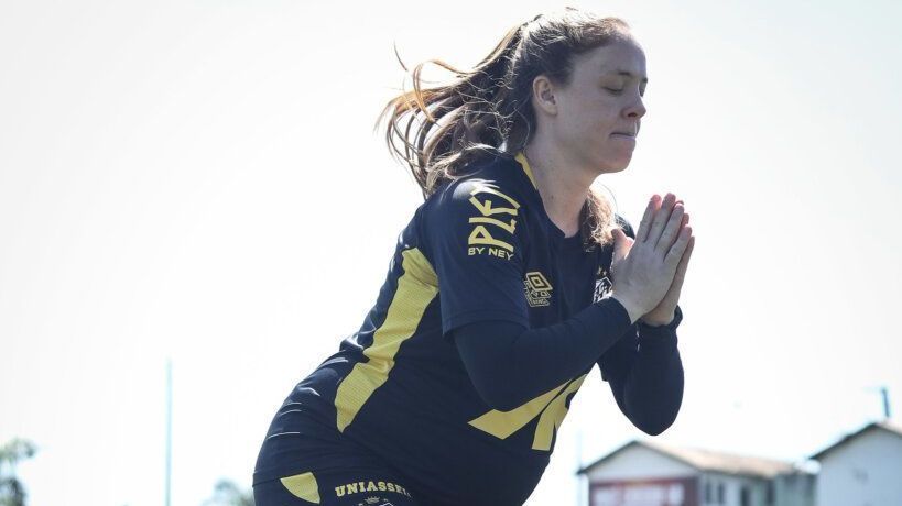 No Dia da Mulher, estrela do Santos lamenta fim de equipes femininas