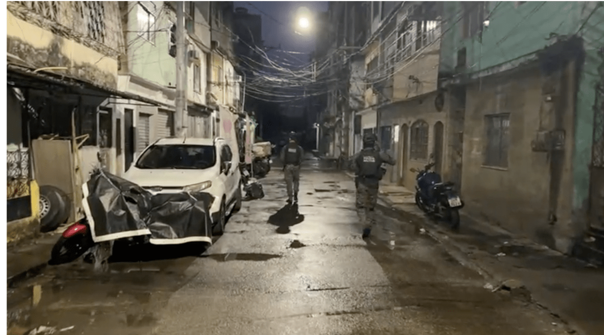 PM realiza operação contra roubo de cargas na zona norte do Rio