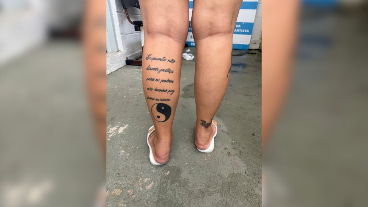 “Rainha da disciplina”: mulher líder de facção criminosa é presa no litoral