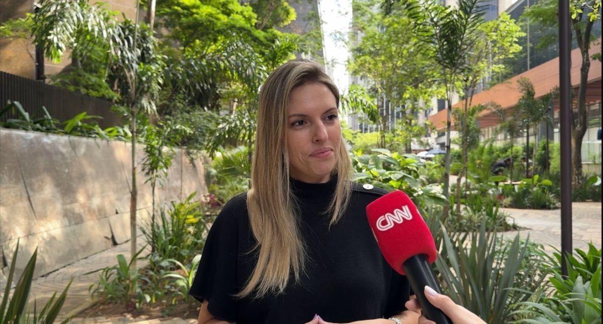 Ruth Manus diz que “quase toda frase sobre mulher já começa errada”