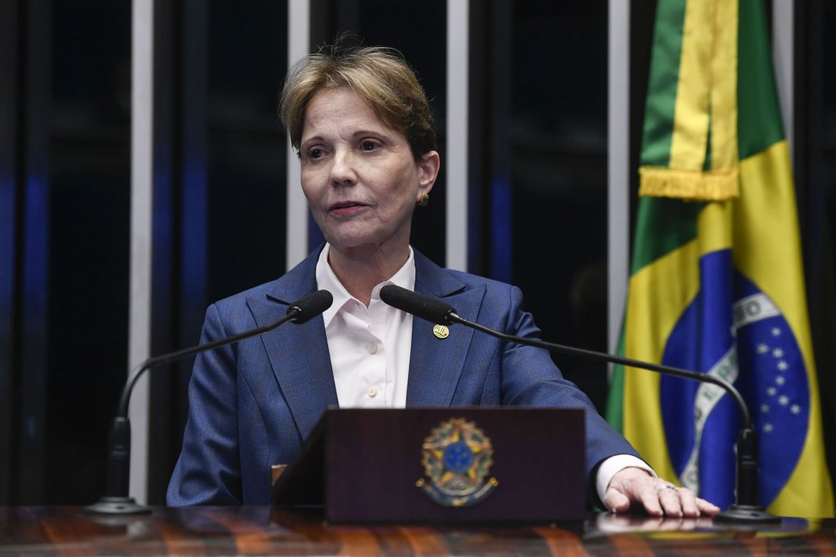 Tereza Cristina seria vice ideal para Flávio Bolsonaro, avalia Valdemar