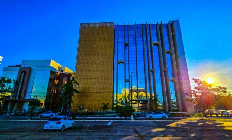 Tribunal de Contas abre seleção com salário superior a R$ 8 mil em Rondônia