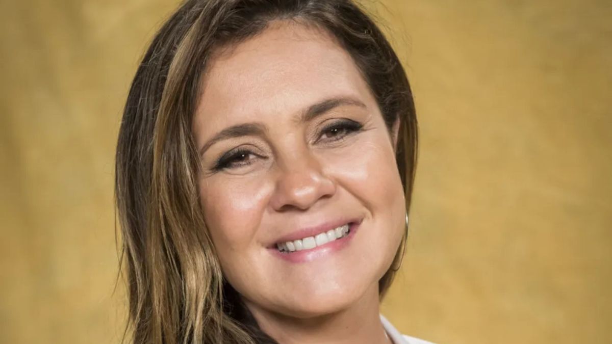 Adriana Esteves tem atitude em aeroporto exposta por mulher