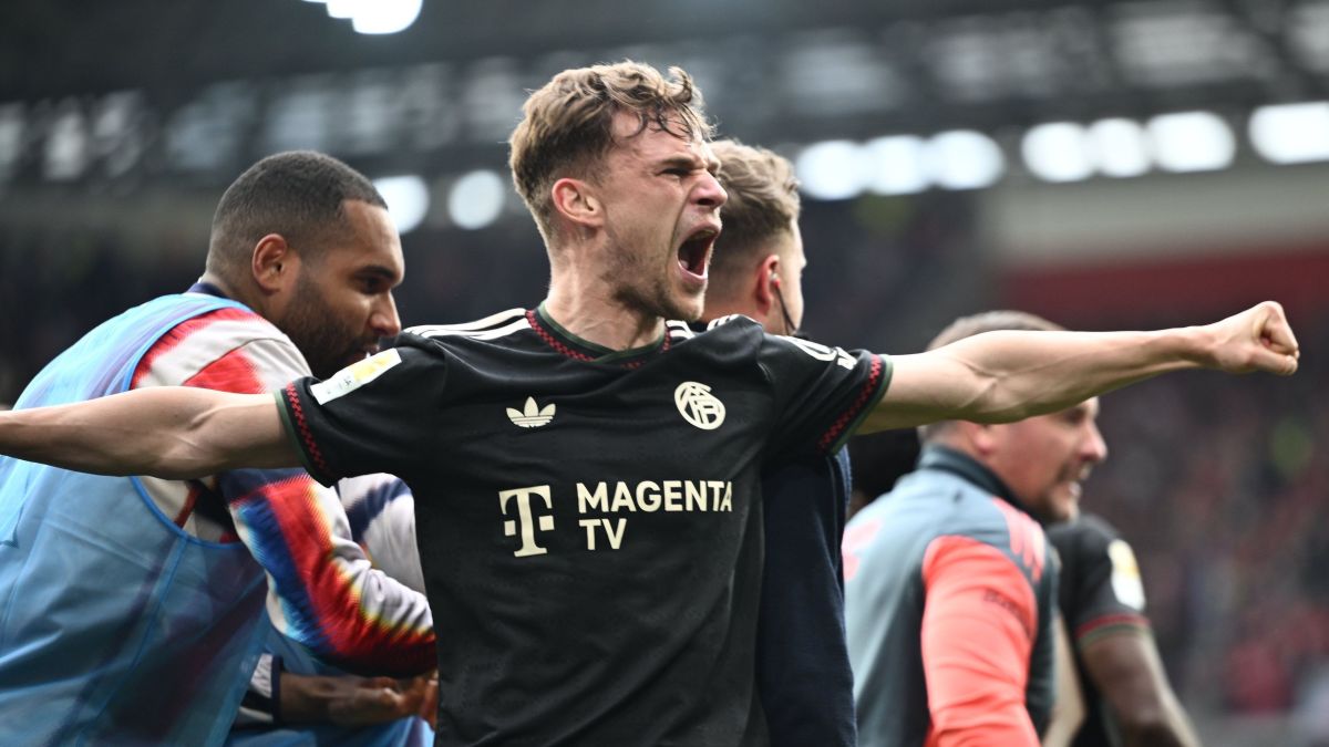 Bayern sofre, mas vence o Freiburg de virada e fica mais perto do título