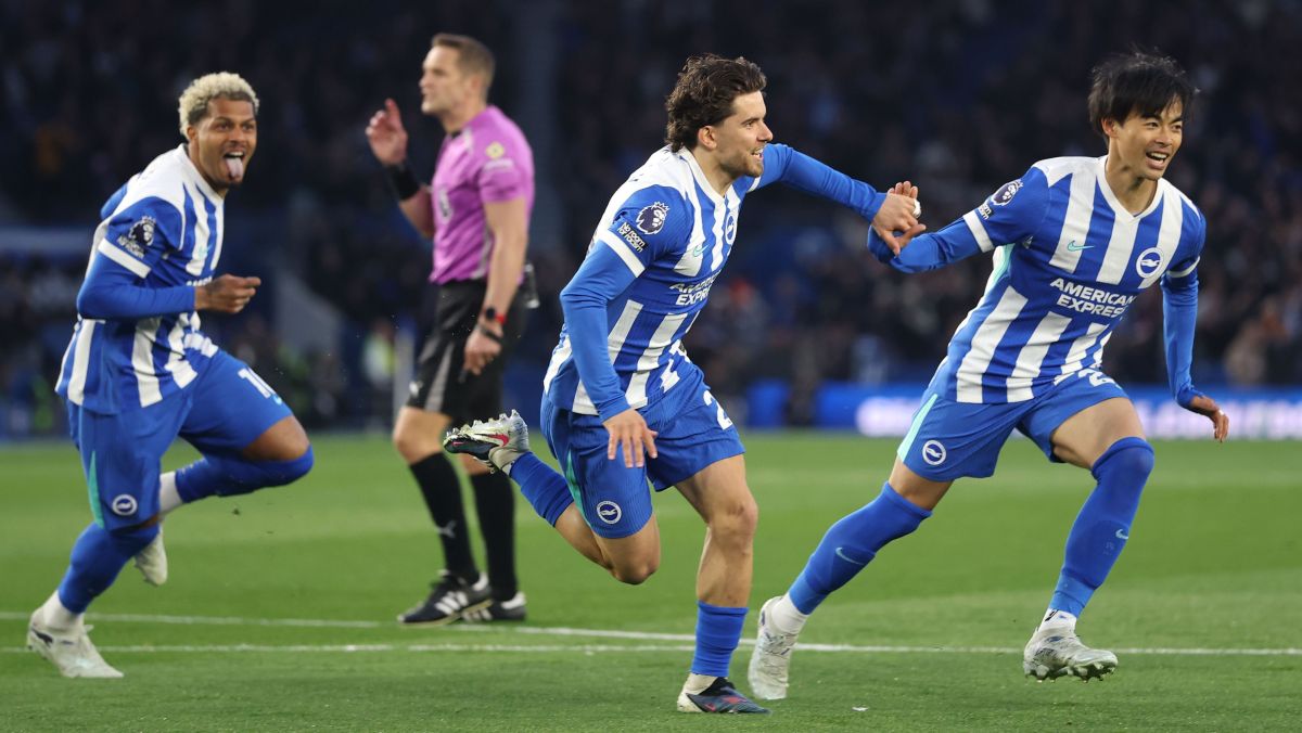 Chelsea é superado pelo Brighton e se afasta da vaga na Champions