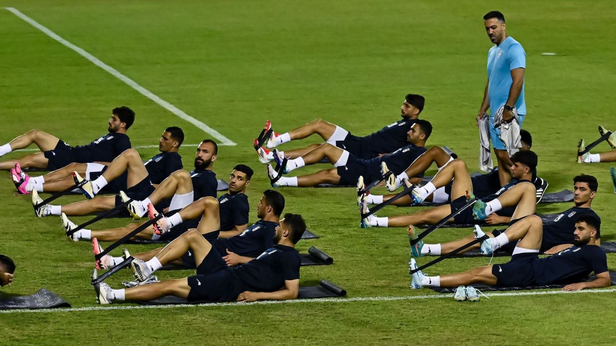 Emirados Árabes devem ir à Copa caso Irã desista, diz jornal