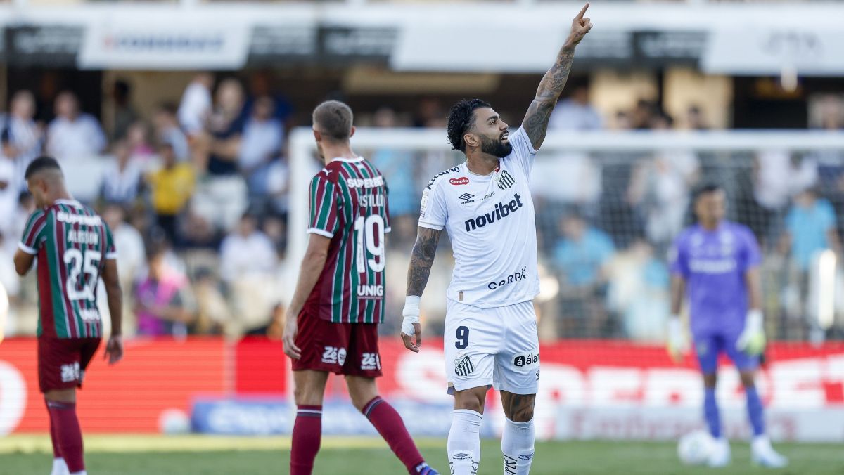 Falta de Neymar no gol? Veja lance polêmico em Santos x Fluminense