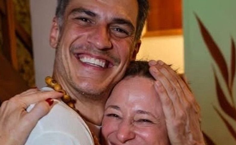 Mateus Solano celebra aniversário da ex após fim de casamento de 17 anos