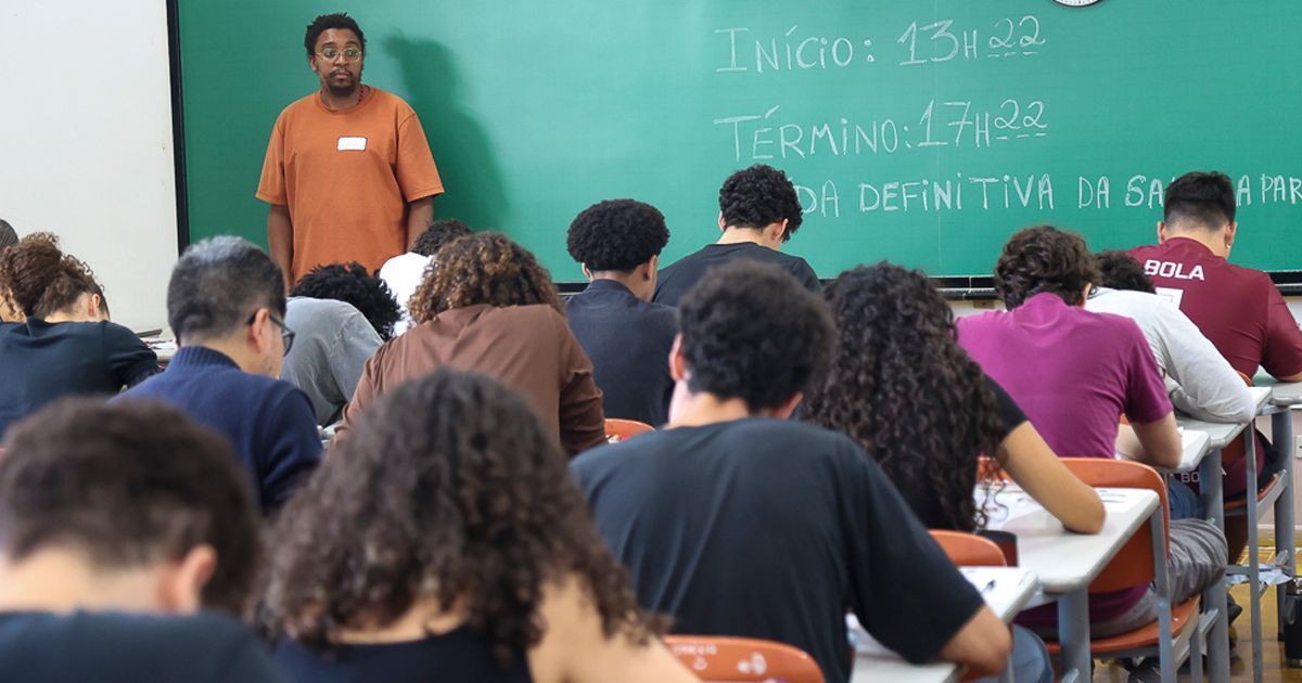 MEC lança pesquisa sobre perfil socioeconômico de estudantes universitários