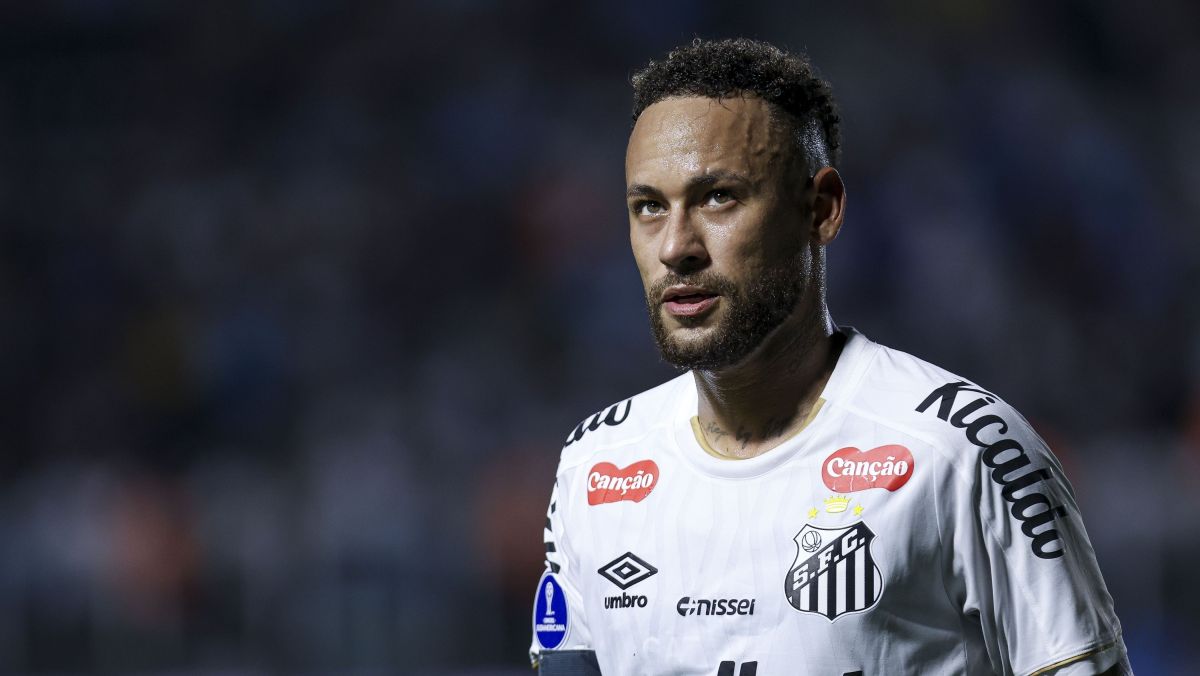 Neymar falta a treino e deixa Santos sem explicação para o “sumiço”